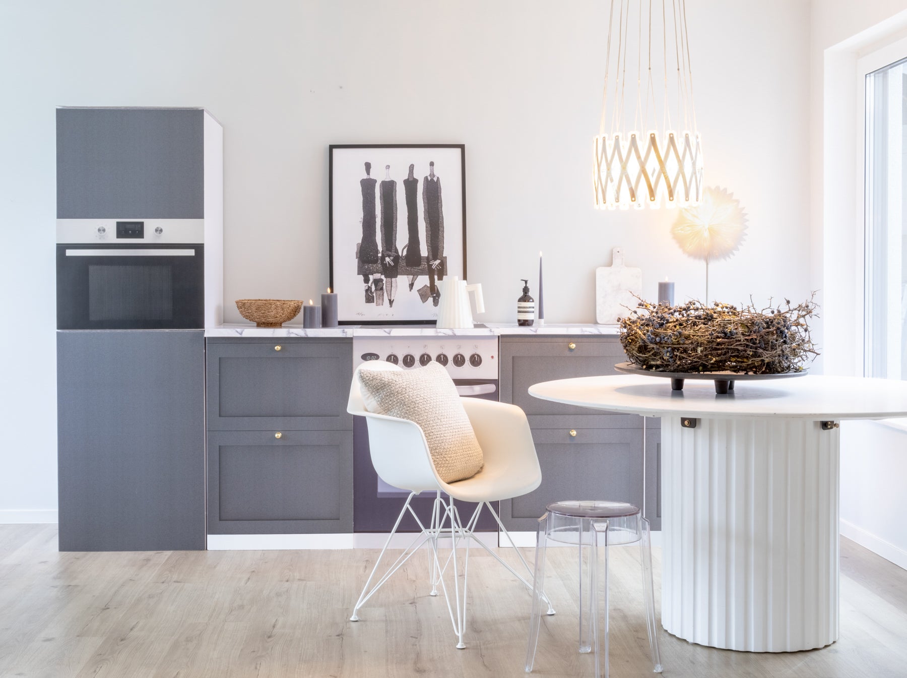 Küchenattrappe LEEVI – Anthrazit. Home Staging Küchenmodul