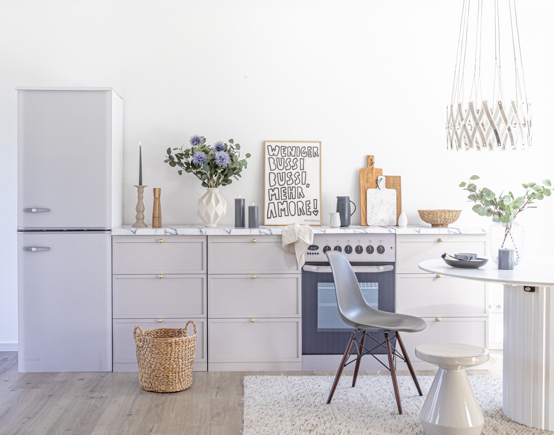 Pack cuisine factice – version Basic pour home staging (5 coloris)