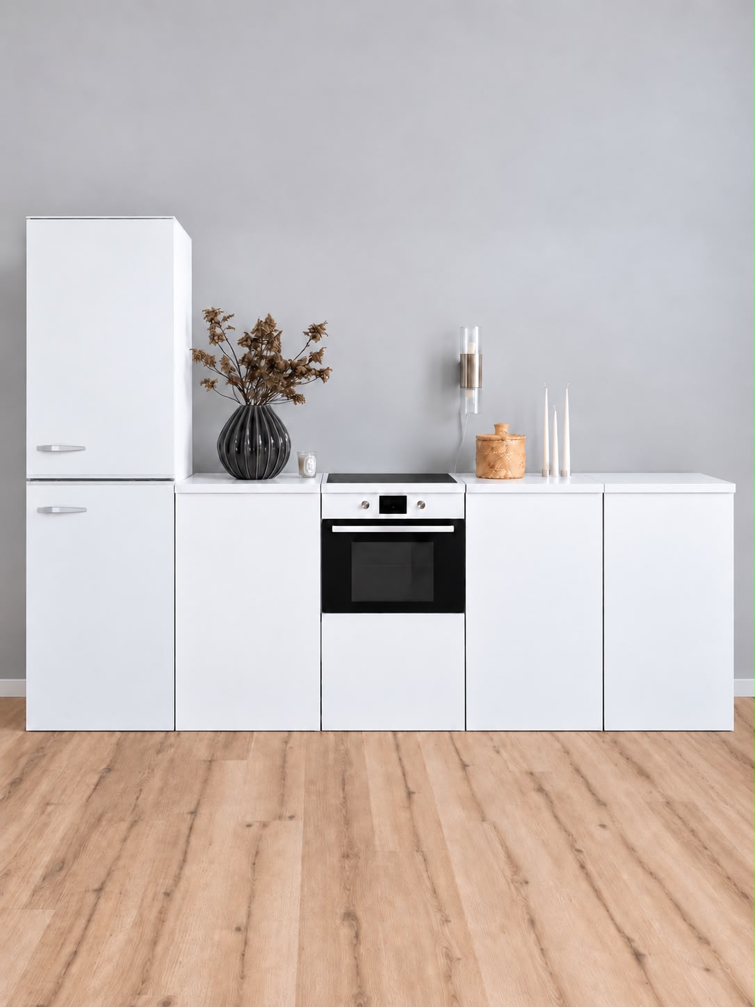 Cuisine ESSENTIAL blanche en carton 300 cm avec réfrigérateur factice
